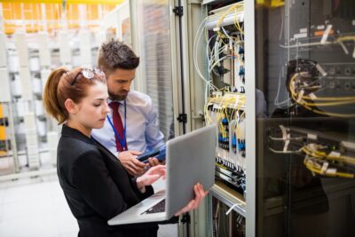 Servidores dedicados administrados, técnicos especializados Servidores dedicados administrados, técnicos especializados